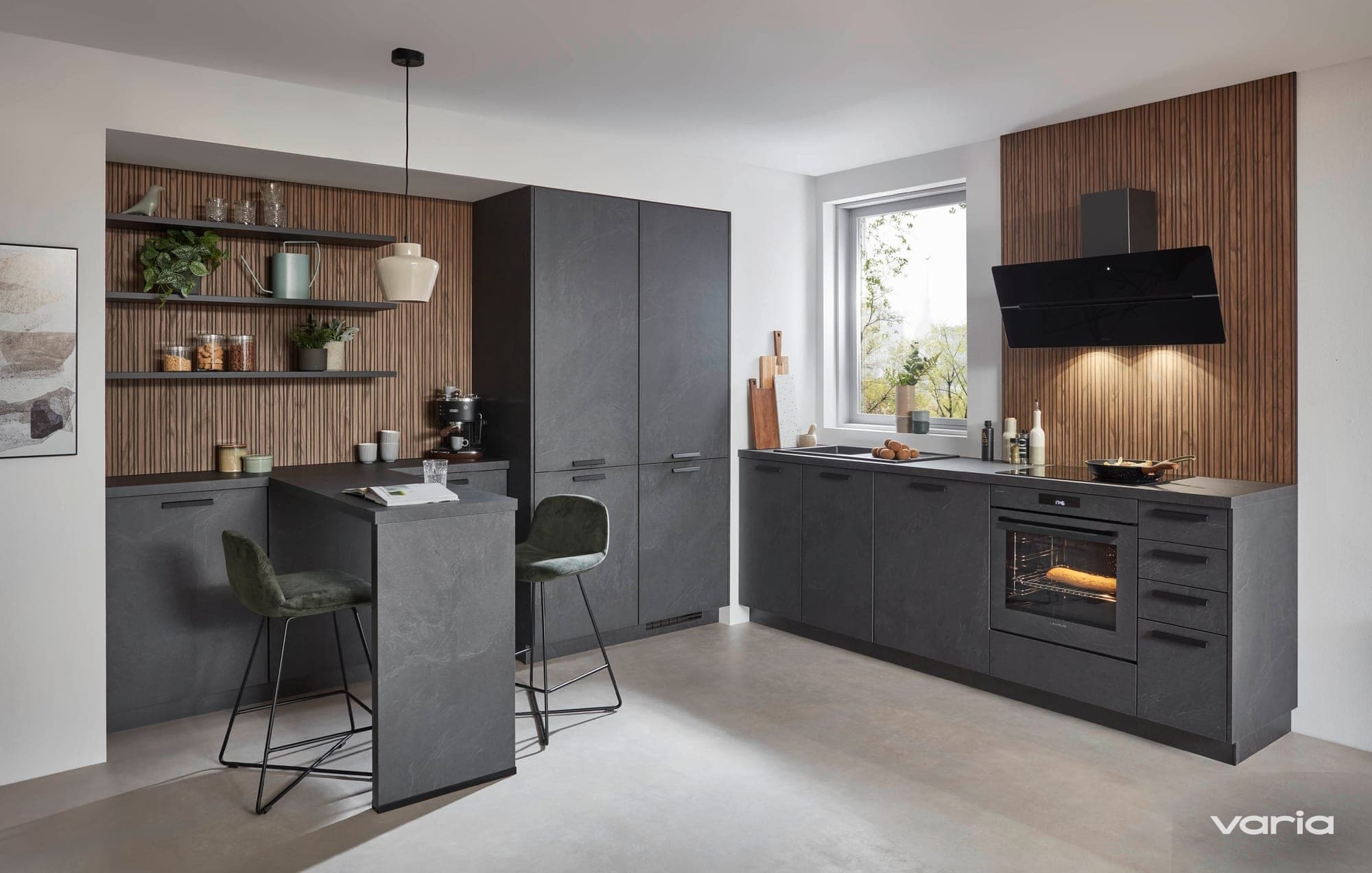 Kompakte Einbauküche, Kompakt für kleine Räume, Ansatztisch. Purion Modell Saarbrücken